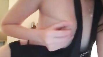 Kinky Korean chick dildo-fucking her poontang. 2