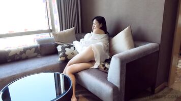 (Amateur) Sex with a petite Chinese slut