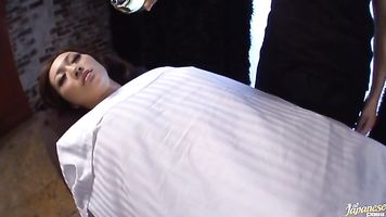 Big Oily Tits On Julia Shake While He Gets Her Off.