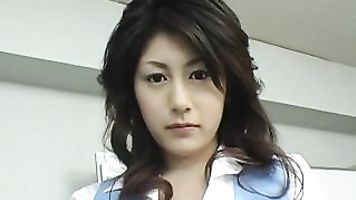 Mariko Shiraishi Asian MILF gets a hot facial bukkake.