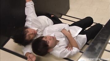 Awesomely curved An Tsujimoto threesome sex.