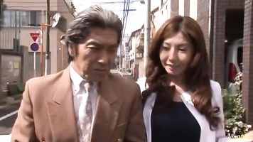 Sakiko Mihara Asian mother masturbates.