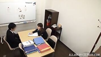 Harsh fuck at the office for sleazy Japanese cutie.